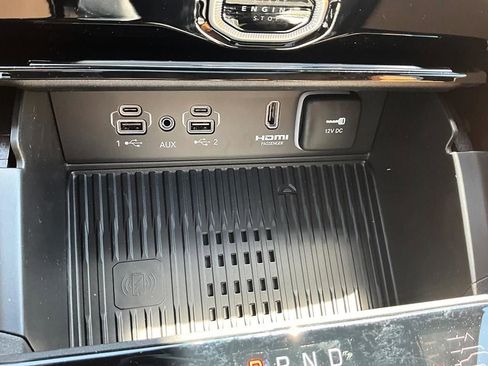 New 2026 Jeep Grand Cherokee L Summit AWD/4WD image 23