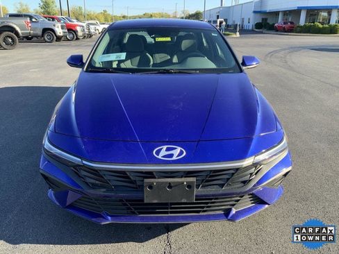 Used 2024 Hyundai Elantra SEL image 3