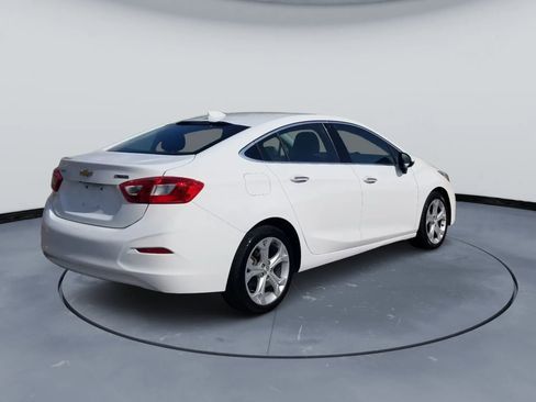 Used 2017 Chevrolet Cruze Premier FWD image 5