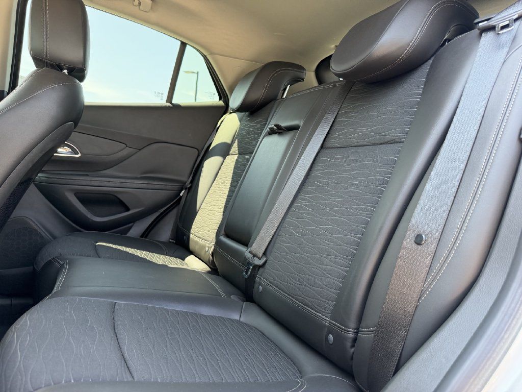 Used 2015 Buick Encore Convenience FWD image 24