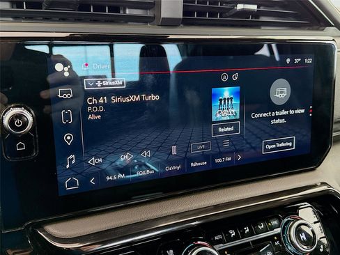 Used 2022 GMC Sierra 1500 AT4 w/ AT4 Premium Package image 11