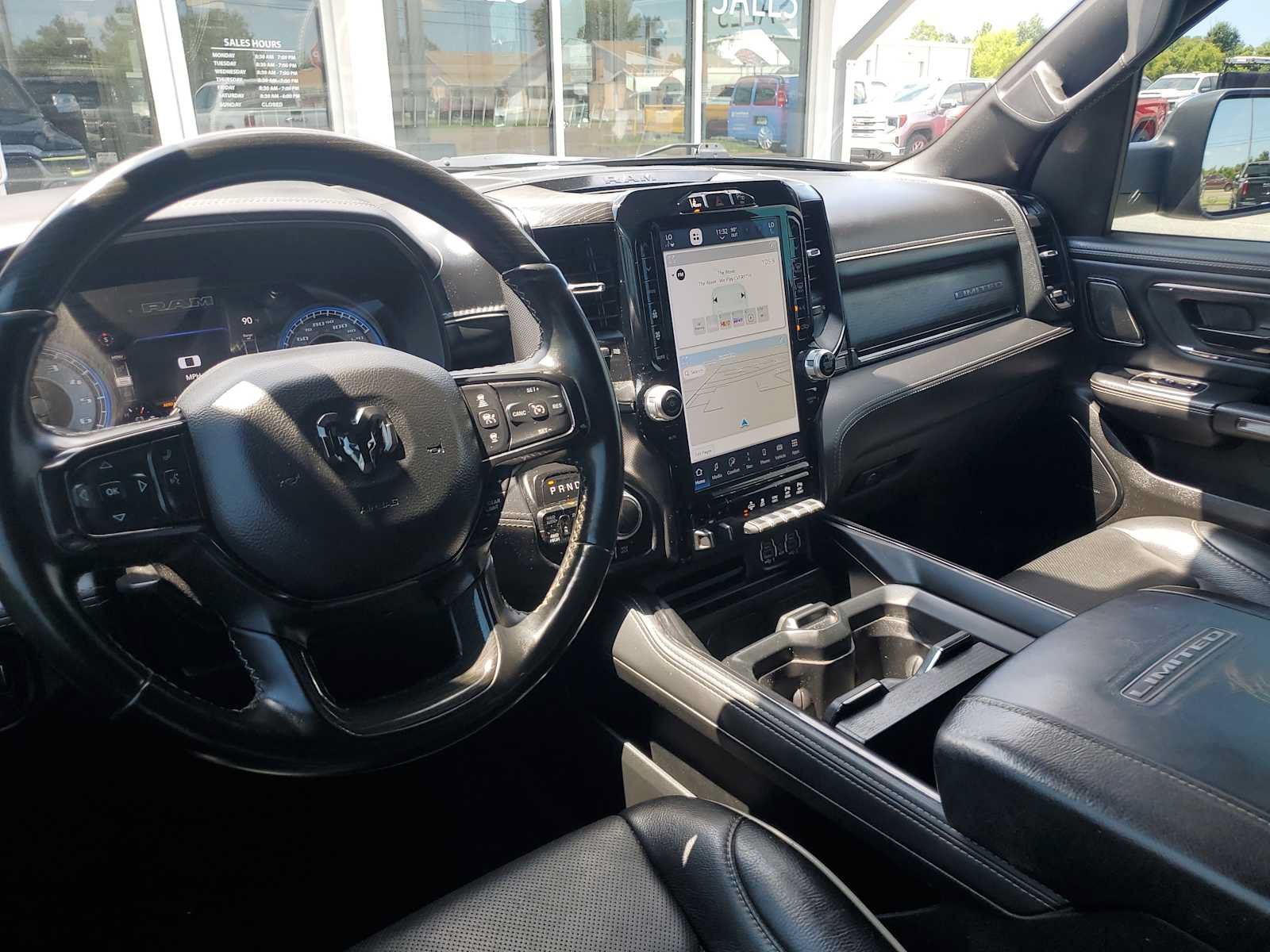 Used 2022 RAM 1500 Limited AWD/4WD image 20
