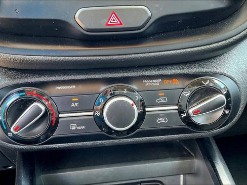 Certified 2022 Kia Soul LX w/ Technology Package image 33