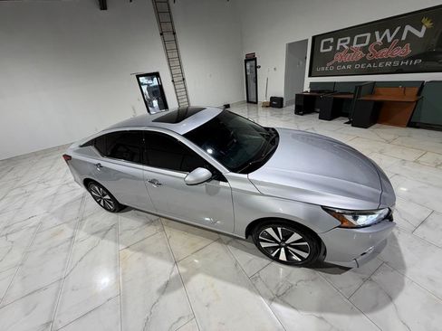 Used 2020 Nissan Altima 2.5 SL FWD image 5