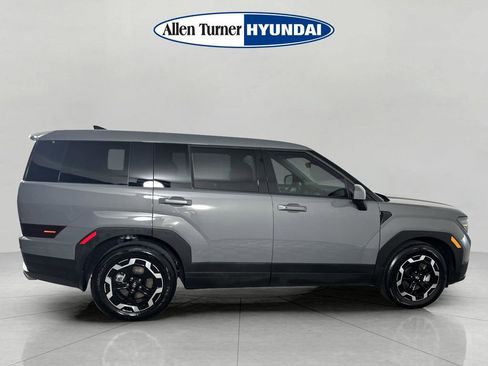 Certified 2025 Hyundai Santa Fe SE FWD image 9