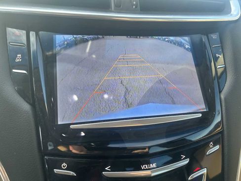 Used 2013 Cadillac XTS Luxury image 15