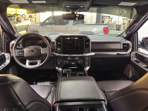 Used 2025 Ford F150 Lariat image 14
