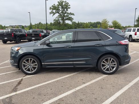 Used 2019 Ford Edge Titanium w/ Equipment Group 301A AWD/4WD image 2