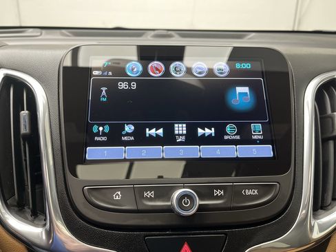 Used 2018 Chevrolet Equinox Premier image 19