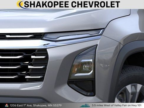 New 2026 Chevrolet Equinox LT w/ Convenience Package II AWD/4WD image 10