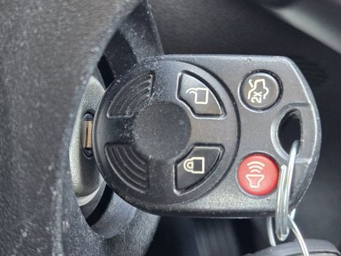 Used 2017 Ford C-MAX Energi SE w/ Equipment Group 401A image 20