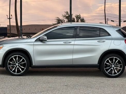 Used 2017 Mercedes-Benz GLA 250 image 4