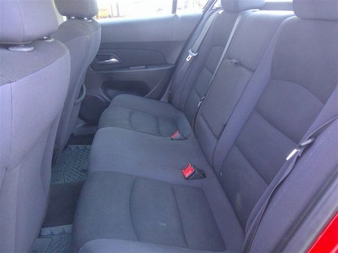 Used 2016 Chevrolet Cruze LT image 16