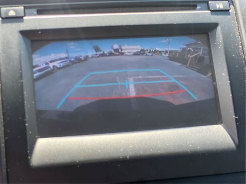 Used 2015 Toyota Camry SE FWD image 4