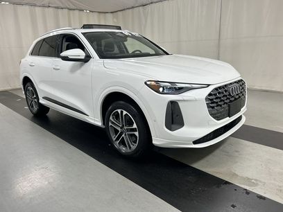 Used 2025 Audi Q5 Premium w/ Convenience Package