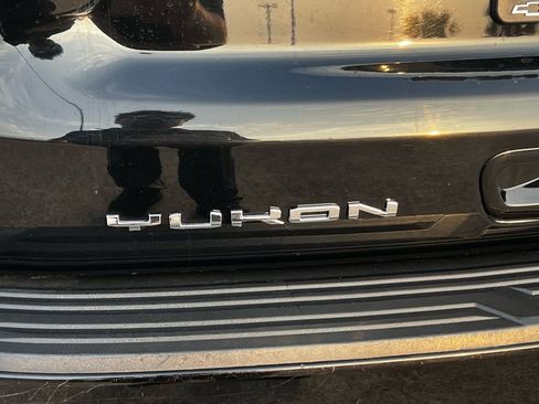 Used 2023 GMC Yukon SLT image 16