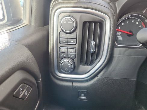 Used 2021 Chevrolet Silverado 1500 RST image 17