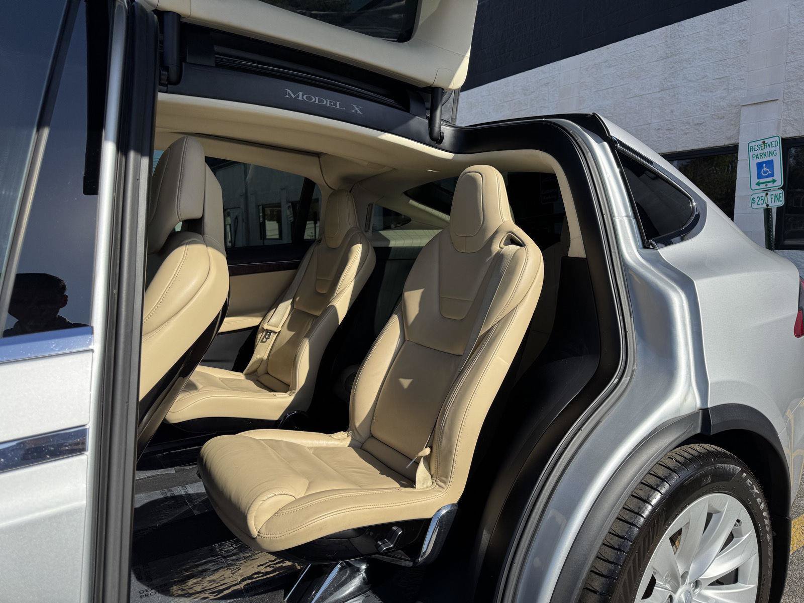 Used 2016 Tesla Model X 90D AWD/4WD image 28
