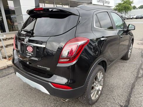 Used 2017 Buick Encore Sport Touring AWD/4WD image 4