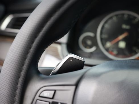 Used 2014 BMW 750Li image 33