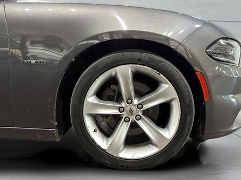 Used 2018 Dodge Charger R/T image 33