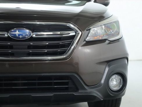 Used 2019 Subaru Outback 2.5i Premium image 7