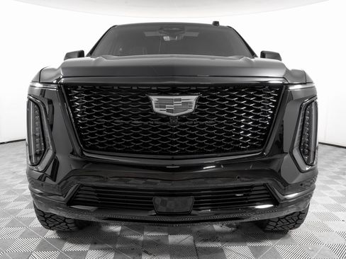 Used 2026 Cadillac Escalade Sport w/ LPO, ONYX Package image 2