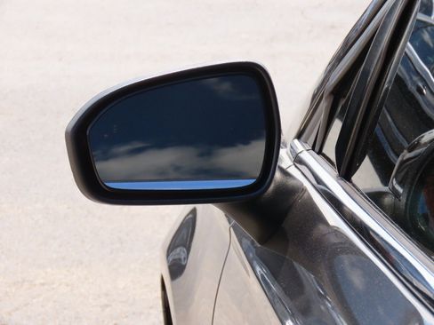 Used 2020 Ford Fusion SE image 18