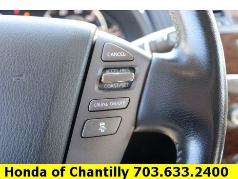 Used 2020 Nissan Armada SL image 13