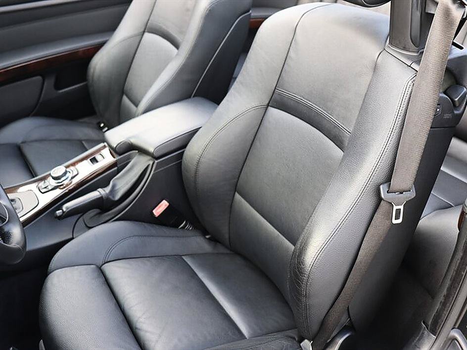 Used 2011 BMW 328i Convertible RWD image 10