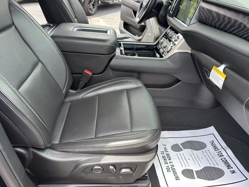 Used 2024 GMC Yukon Denali AWD/4WD image 31