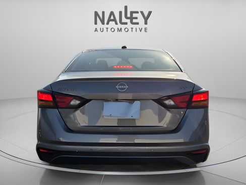 Used 2024 Nissan Altima 2.5 SV image 4