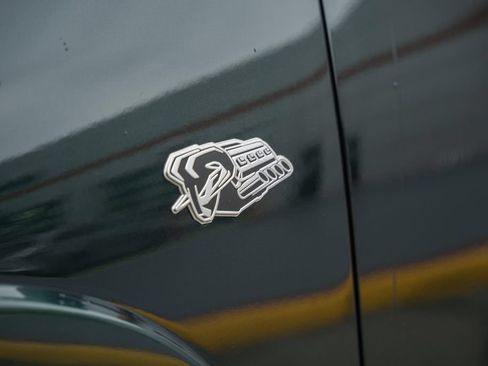 New 2026 RAM 1500 Laramie AWD/4WD image 16