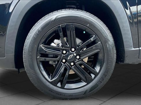 Used 2024 Chevrolet Trax ACTIV w/ Driver Confidence Package FWD image 11
