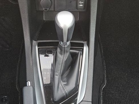 Used 2017 Toyota Corolla LE FWD image 15