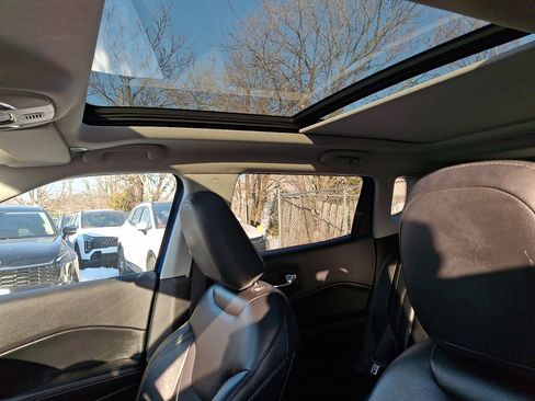 Used 2019 Jeep Compass Latitude w/ Cold Weather Group image 24