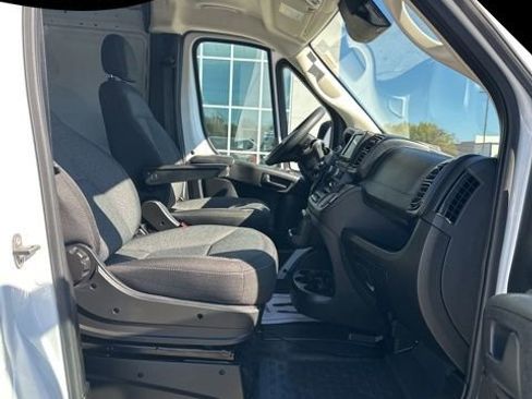Used 2023 RAM ProMaster 2500 image 32