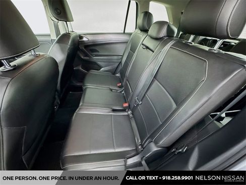 Used 2021 Volkswagen Tiguan SE image 23