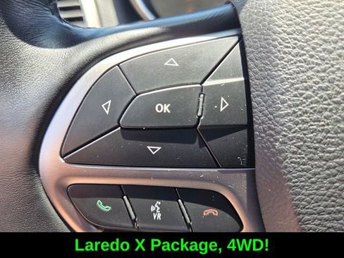 Used 2021 Jeep Grand Cherokee Laredo X AWD/4WD image 27