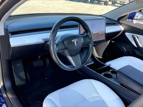 Used 2018 Tesla Model 3 Mid Range image 15