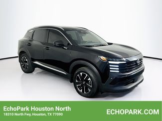 Used 2025 Nissan Kicks SR AWD/4WD video 1