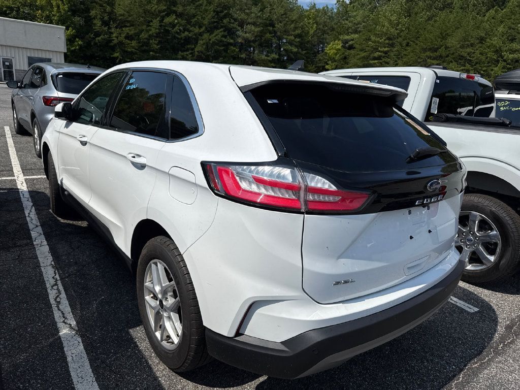 Used 2024 Ford Edge SEL AWD/4WD image 9