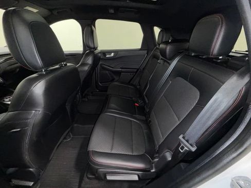 Used 2024 Ford Escape ST-Line w/ Tech Pack #1 AWD/4WD image 30