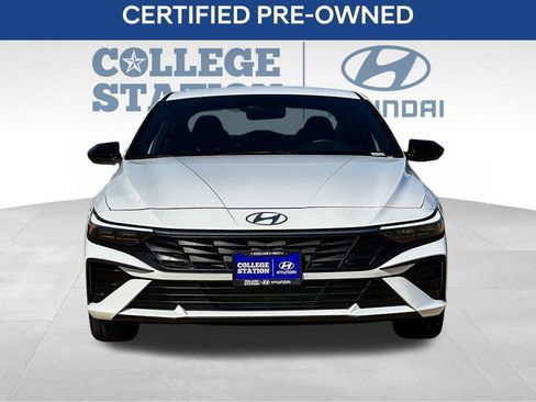 Used 2025 Hyundai Elantra Sport w/ Cargo Package FWD image 4