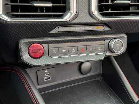 Used 2025 Ford Mustang GT Premium RWD image 36