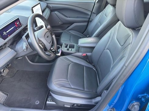 Used 2025 Ford Mustang Mach-E Premium RWD image 5