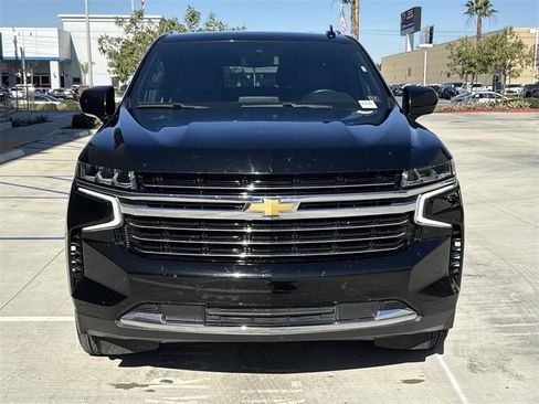 Used 2024 Chevrolet Suburban LT image 8