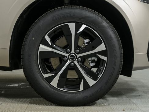 New 2026 Volvo XC60 B5 Core image 38