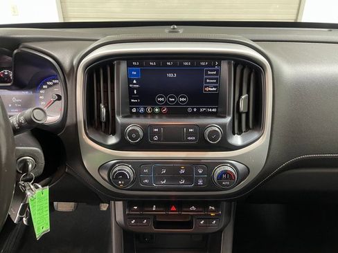 Used 2019 GMC Canyon SLT image 16