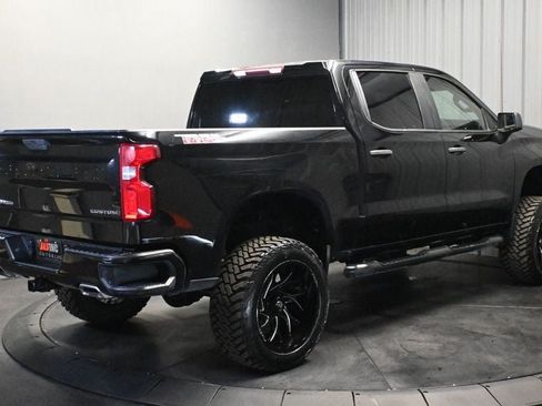 Used 2020 Chevrolet Silverado 1500 Custom Trail Boss w/ Custom Convenience Package AWD/4WD image 5